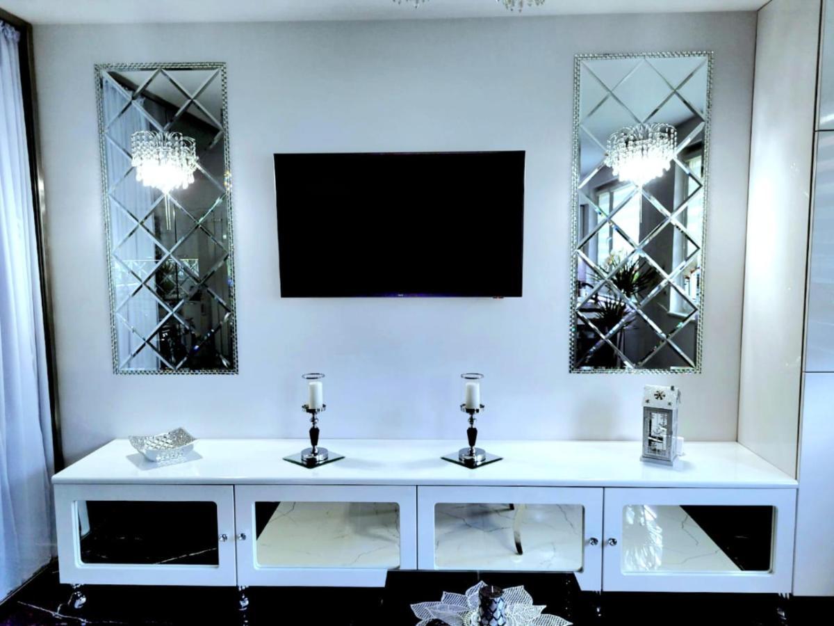Apartament Glamour Gniezno Bagian luar foto