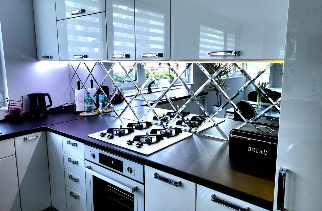 Apartament Glamour Gniezno Bagian luar foto